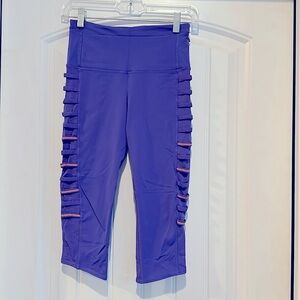Lululemon crop legging size 4